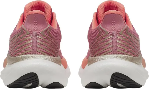 chaussure running femme Saucony Triumph 23 vu par derrière