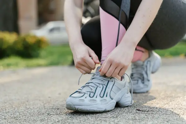 entretient chaussures running femme